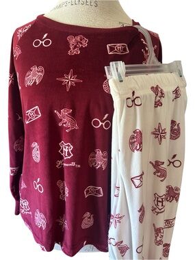 Harry Potter Women’s Fleece Pajama Set Medium Red White sleepwear
